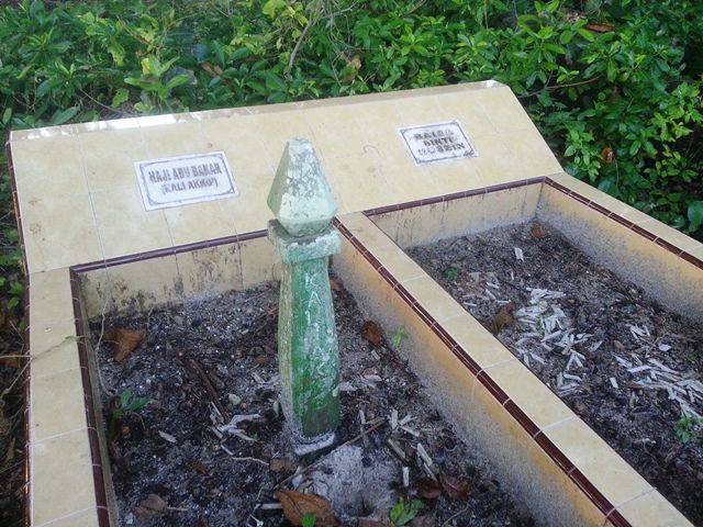 Makam Kali Akko’ Haji Abu Bakar, sebagaimana dipugar oleh keturunannya pada tahun 2006